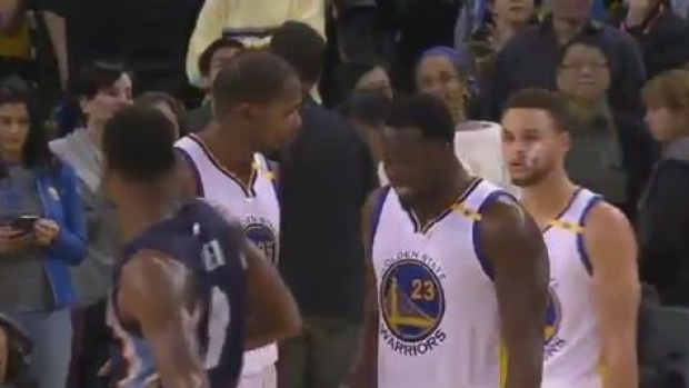 Drayond Green loses it on Durant