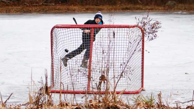 Pond Hockey 