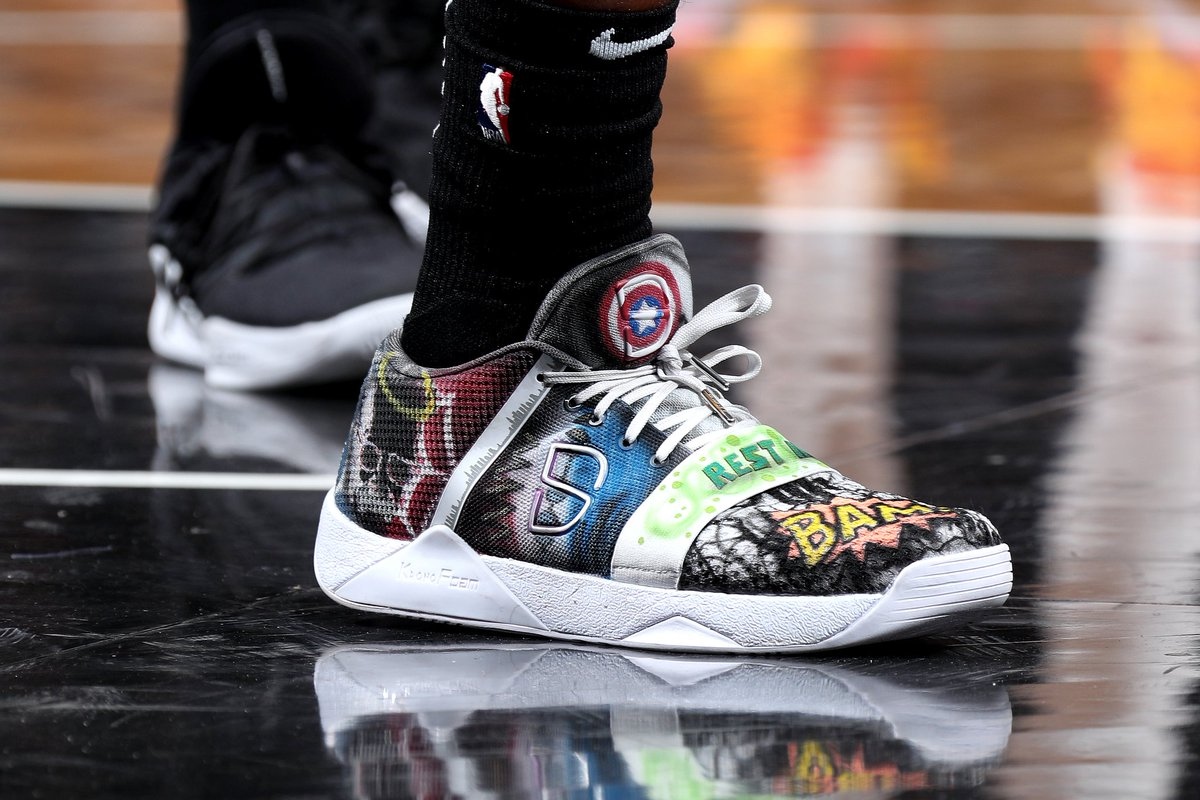 Nets' Spencer Dinwiddie pays respect to the late Stan Lee with custom kicks  - Article - Bardown