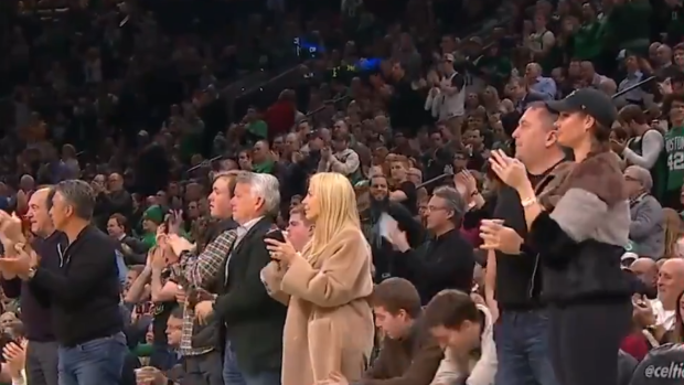 Celtics Fans Gave Dirk Nowitzki An Incredible Classy Reception In