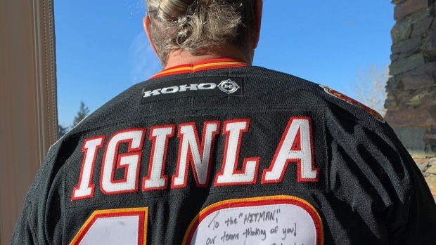 Autographed Calgary Flames Jarome Iginla Jersey
