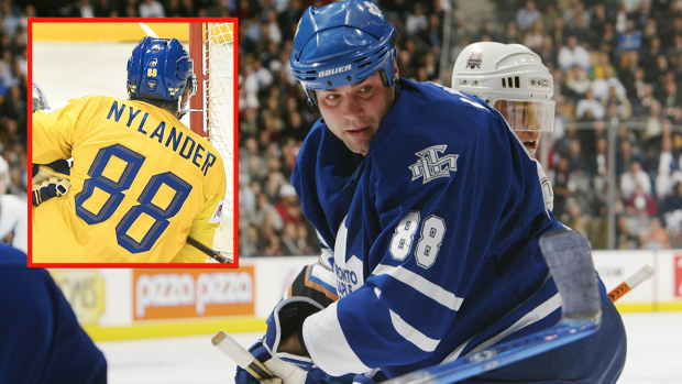 Eric Lindros wished William Nylander a 