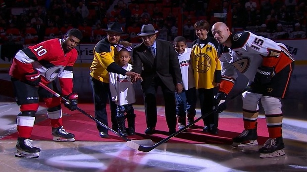 Ottawa Senators on X: Willie O'Ree and Anthony Duclair participated in  tonight's ceremonial face-off and Kellylee Evans sang the national anthems  as part of #BlackHistoryMonth. #HockeyIsForEveryone   / X