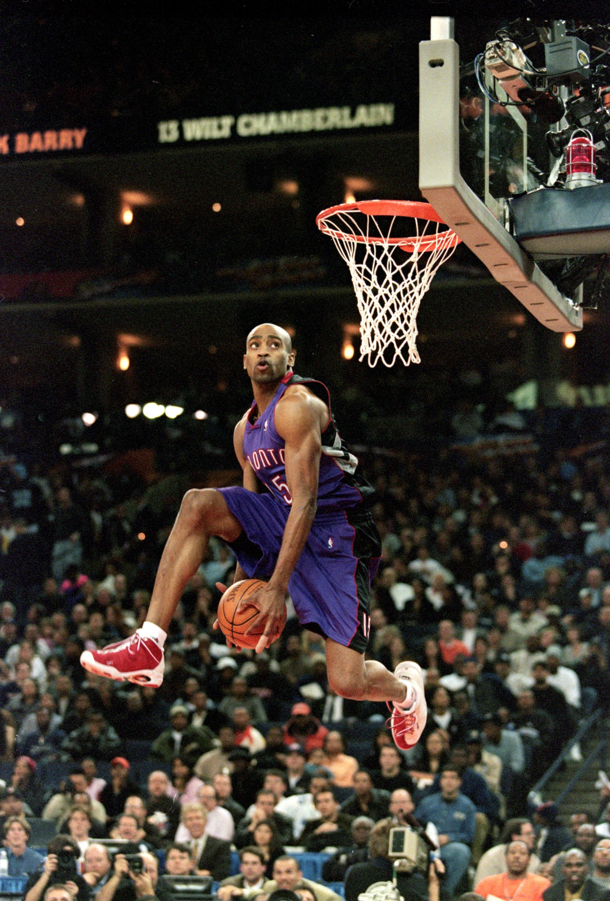 Vince Carter's legendary dunk contest 