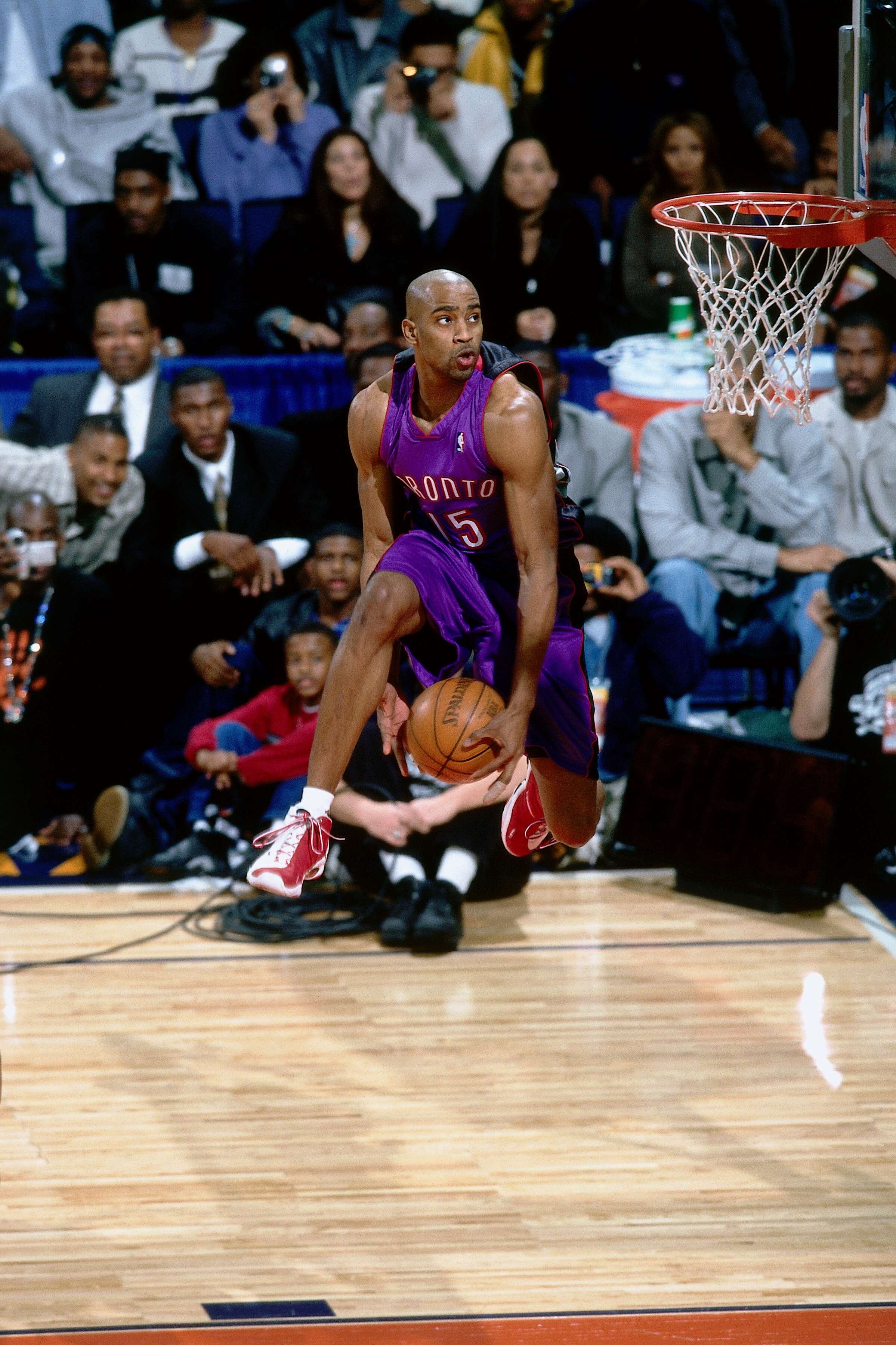 The best photos from Vince Carter’s legendary dunk contest performance