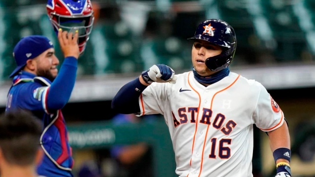 Houston Astros' Aledmys Diaz out 6-8 weeks with broken hand - TSN.ca