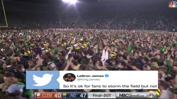 Thousands of Notre Dame fans stormed the field after 2OT win sending Twitter into a frenzy Article - Bardown