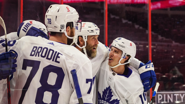 Joe Thornton S Goal Made Him The Oldest Forward To Score A Goal In Leafs History Article Bardown