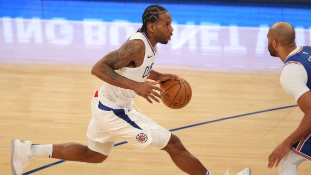 Fitter than ever, Kawhi Leonard impresses with his physicality!