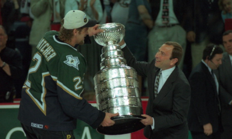 814 Dallas Stars Stanley Cup Reunion Stock Photos, High-Res Pictures, and  Images - Getty Images