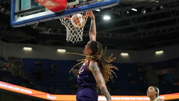 2021 Wnba Playoffs Brittney Griner Owns The Wnba Dunking Record And Is Coming For More Tsn Ca