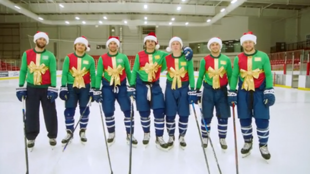Toronto Maple Leafs Christmas Grinch Ugly Christmas Sweater Christmas Gift  For Family - Banantees