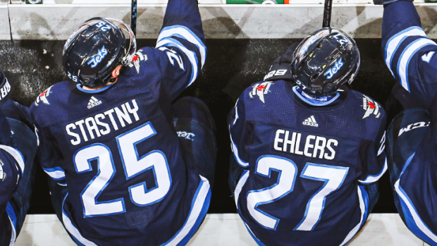 The Stastny Family hosts Ehlers over NHL's COVID-ridden holiday break -  JetsNation