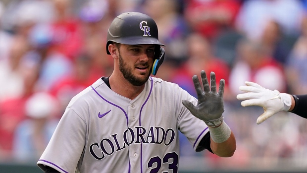 Kris Bryant is still loyal to Cubs  even if the feeling isn't