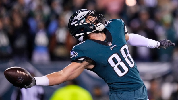 Dallas Cowboys, Philadelphia Eagles release final injury reports ahead of  Sunday night showdown - On3