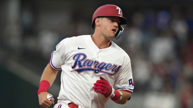 Playoff-chasing Rangers get boost with return of two All-Stars