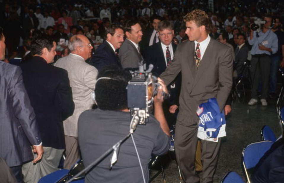 Eric Lindros Finally Wears a Quebec Nordiques Jersey