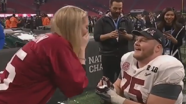 Alabama offensive lineman Bradley Bozeman proposes to his girlfriend.